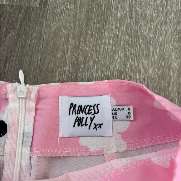 Princess Polly Shelly Mini Skirt- Pink Floral Size 0 - Picture 3 of 4